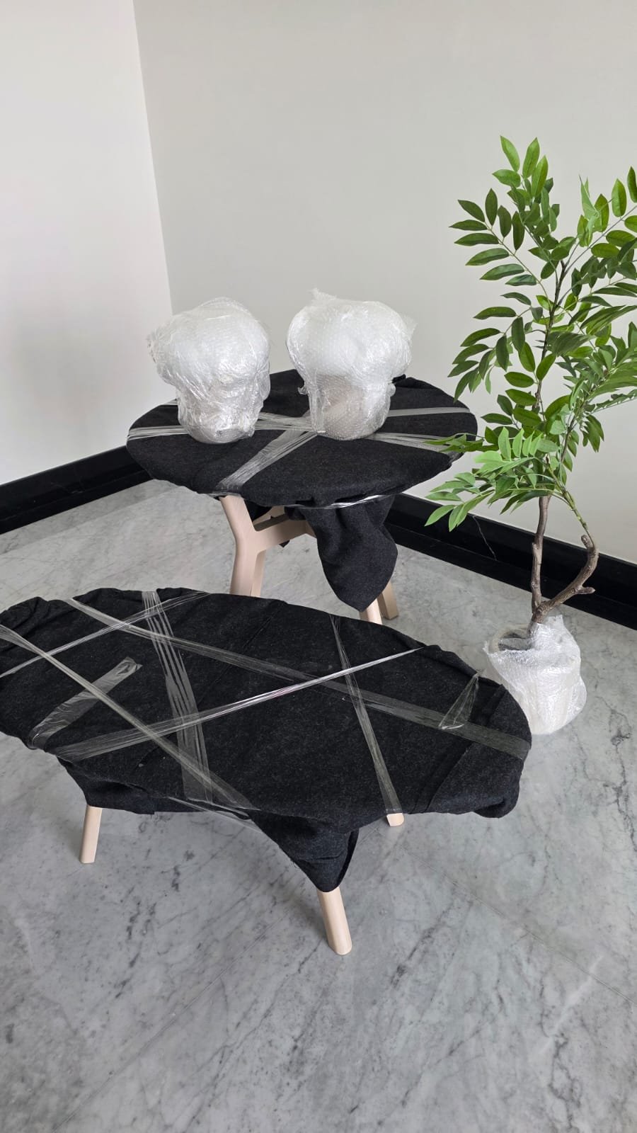 Preparing belongings before moving out of a Dubai property